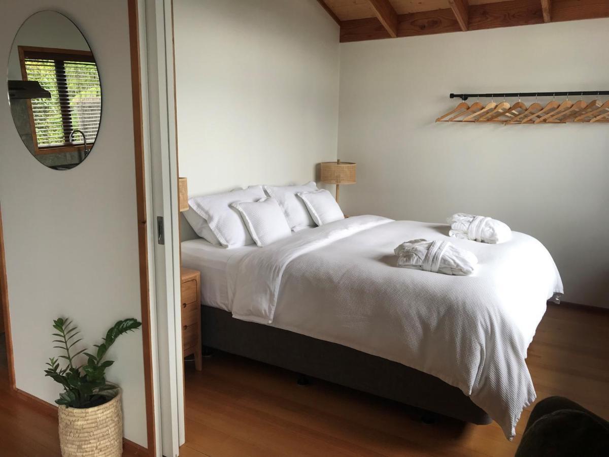 Adrift In Golden Bay- Absolute Beachfront Villas (Adults Only) Collingwood Eksteriør bilde